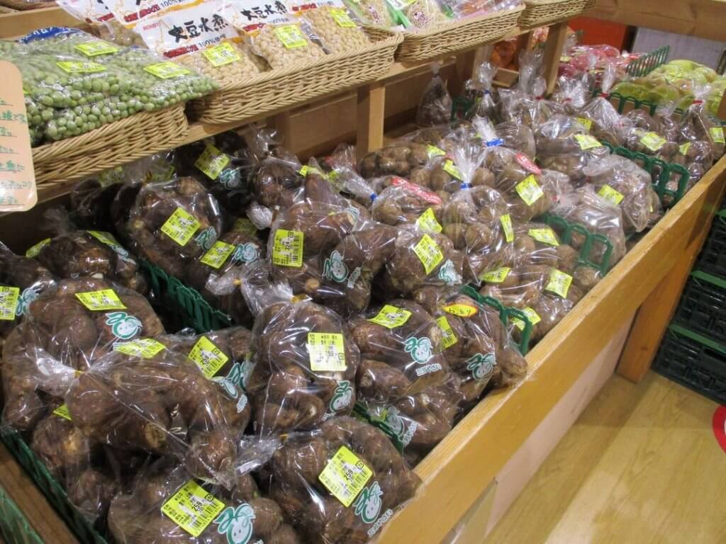 お正月準備に欠かせない「里芋」が入荷しています！！ | いるマルシェ